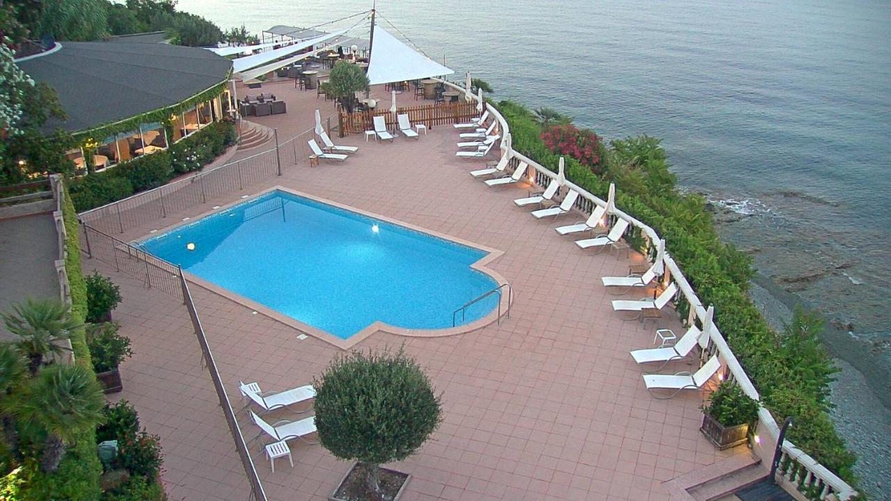 Alivi Hotel Ville-di-Pietrabugno Exterior foto